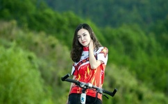 成年人黄色小视频